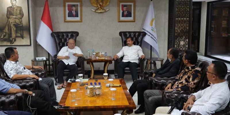 adpsi tolak jokowi 3 periode